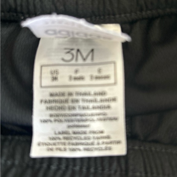 ***sold** Adidas Boys 2 Piece Short Set Size 3 months - Picture 5 of 5